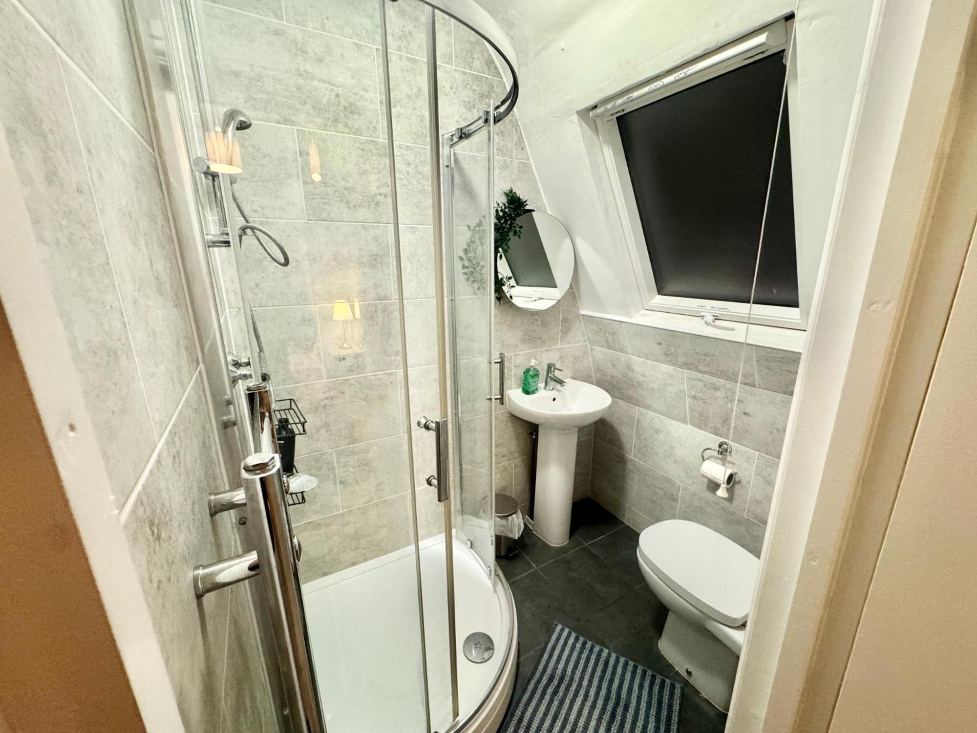 Modern En-Suite Rooms By Finsbury Park Station 8 Mins To King'S Cross By Tube Londra Esterno foto